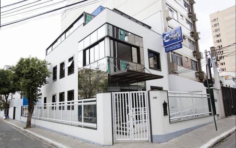 Fachada do RC Medical Center
